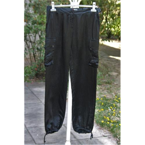 Pantalon Morgan Noir Satinè/Fripè .Taille Étiquetèe: 38.