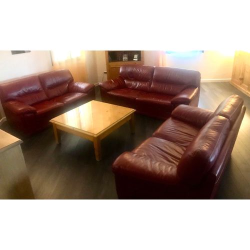 Vends 3 Canapé En Cuir Buffle Couleur Rouge