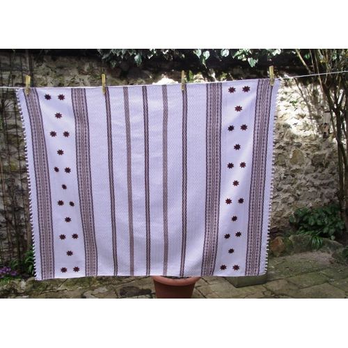Chemin De Table Ou Nappe Pour Petite Table En Coton Tissé Et Brodé Longueur 116 Cm Largeur 90 Cm