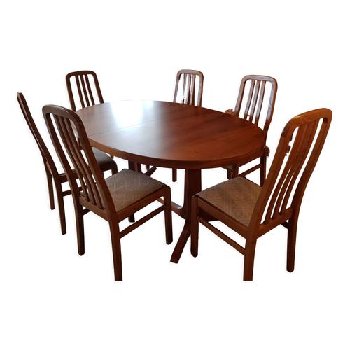 Table Ovale Avec 6 Chaises Marron