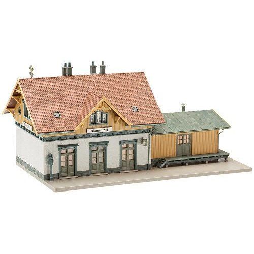 Modélisme Ferroviaire Ho - Petite Gare De Blumenfeld-Faller