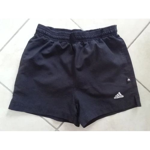Short Adidas Taille 8 Ans.