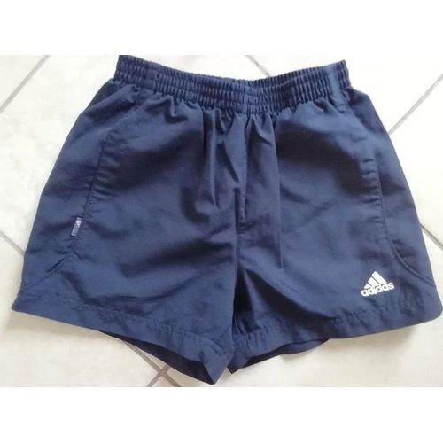 Short Adidas Taille 8 Ans.