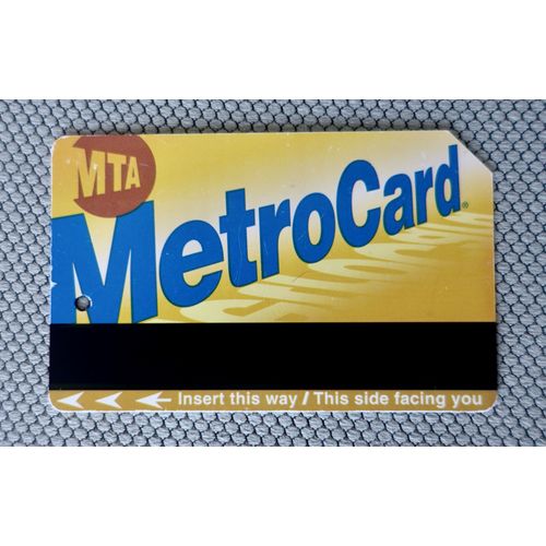 Ticket Metro New York Usa 2009/2010. Bus Mta. Metro Card. "The Ny Subway Carries 1,5 Billion People...". Périmé. Pour Collectionneur