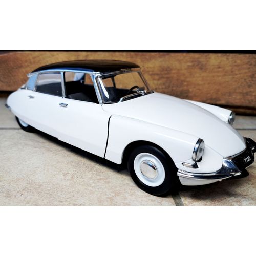 Citroën Ds 19 Blanche 1963 Solido Echelle 1/18-Solido