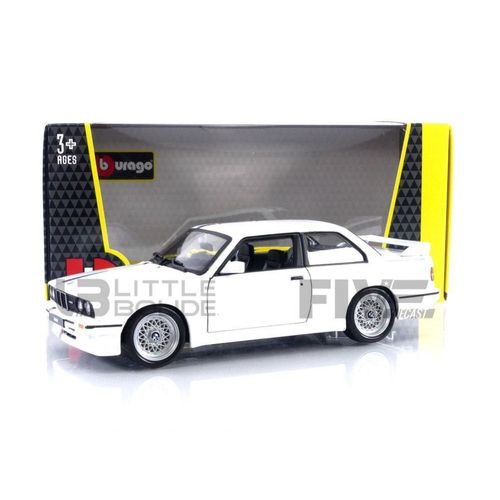 Bburago 1/24 - 21100w - Bmw M3 (E30) - 1988-Bburago