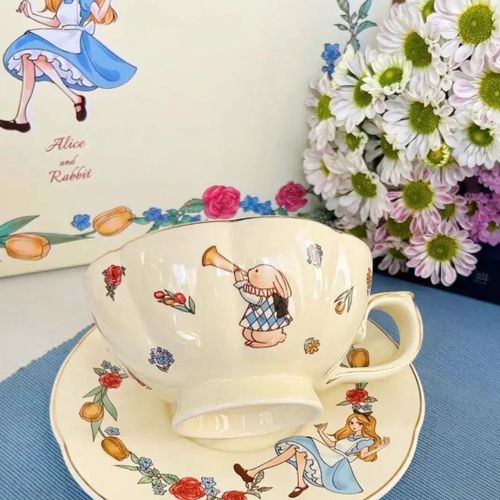 Ensemble tasse et pot Alice en céramique de Chine,théière lapin,tasse à café,plat,cadeau d'anniversaire,théière - Type Cup and Saucer
