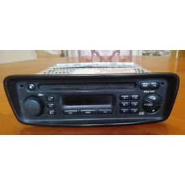 AUTORADIO LASER Peugeot/Clarion PU-2325A(B) avec son boitier et adaptateur métal