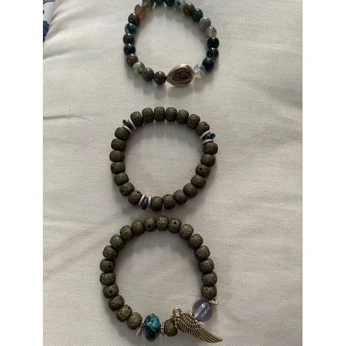 Bracelets Couleur Verts. Création. 