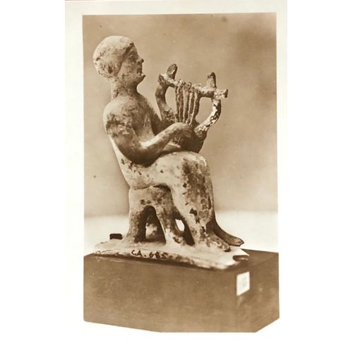Carte Postale Joueuse De Lyre, Terre Cuite Archaïque Grecque, Grèce