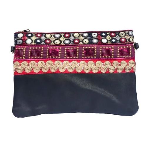 Pochette à Maquillage, Pochette multiusage, Pochette pour Tablette iPad avec bandoulière et décoration Fait Main ( Noir et rouge )