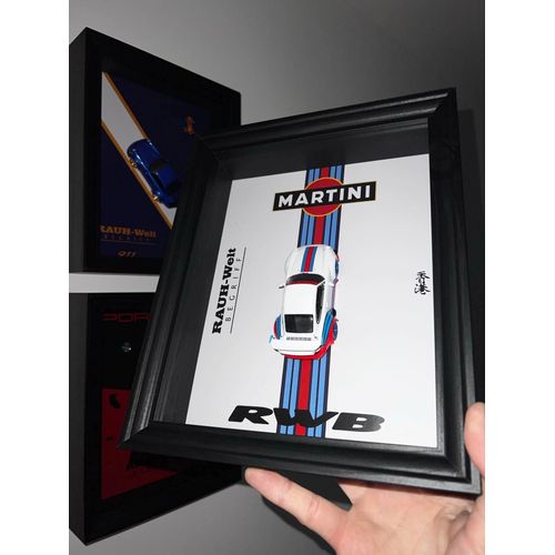 Cadre voiture Porsche RWB MARTINI échelle 1/43