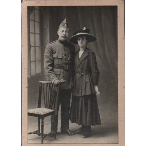 Photo Vintage Du Studio Cayez Photographe Portraitiste Fondé À Lille En 1875 - Portrait Couple - Dont Militaire - Support Cartonné