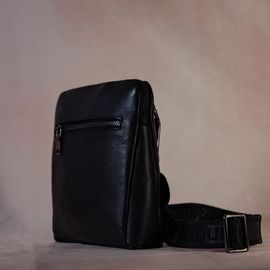 Sacoche compact avec bandoulière réglable et verrouillage par empreinte digitale