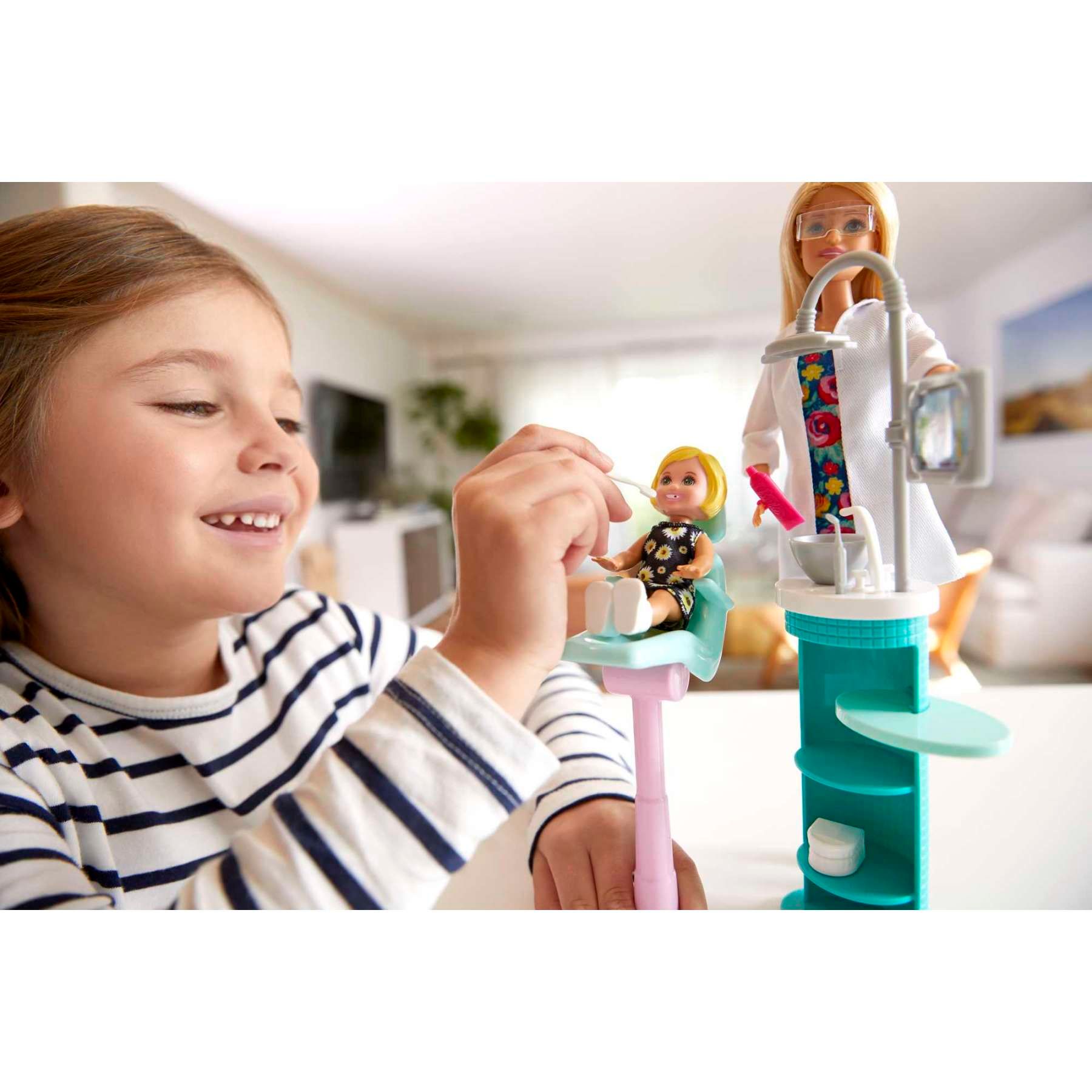 Barbie - Coffret Poup�e Barbie Dentiste Blonde - 2