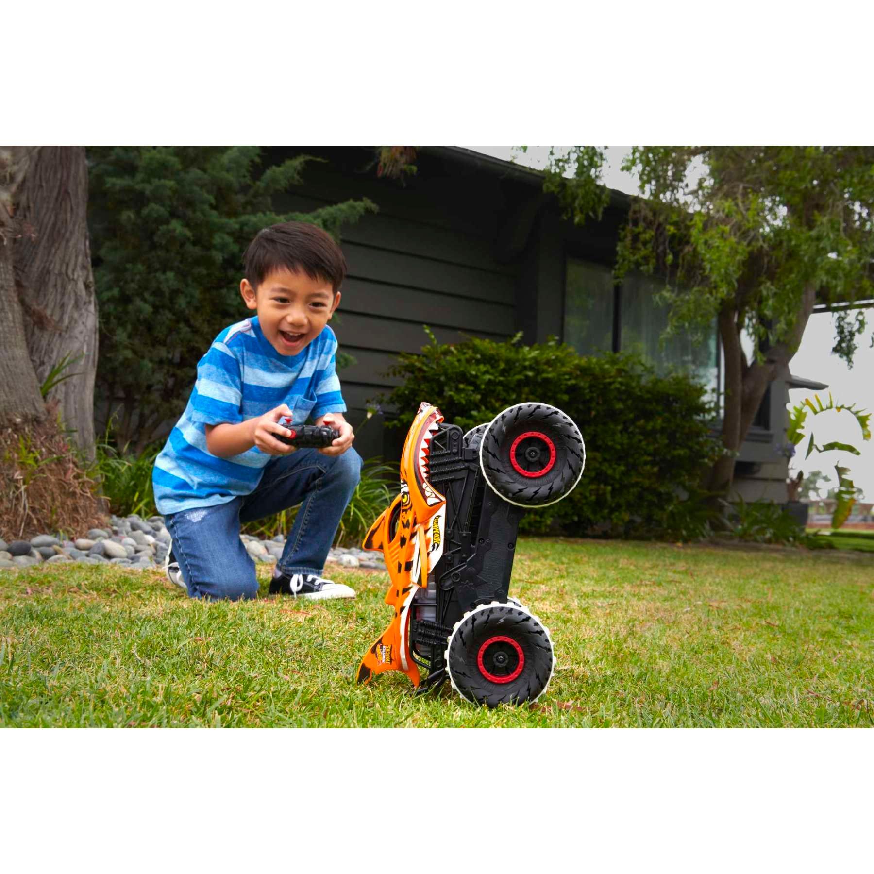Hot Wheels - Monster Trucks Vhicule Radiocommand L'inarrtable Tiger Shar... - 2