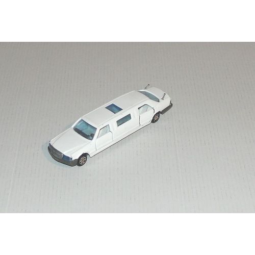 Mercedes Limousine Blanche Majorette N°326 Echel 1.58