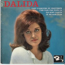 Tant D'amours Du Printemps / T'en Fais Pas Pour Ça / Ils Sont Partis / Je Ne Sais Plus