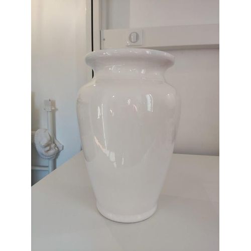Grand vase blanc en porcelaine