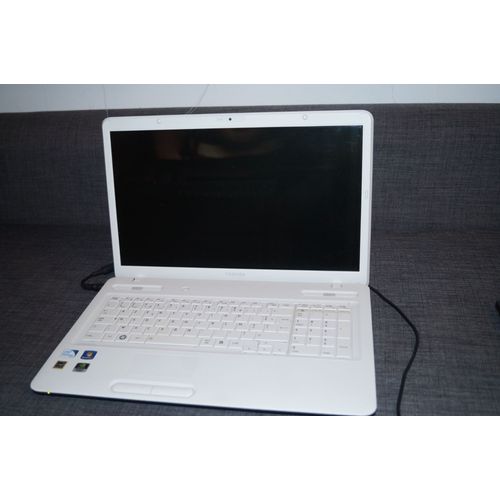 TOSHIBA Satellite C670-17X - Intel Core I7-2670QM - 2,2Ghz - RAM 6go - SSD 480Go