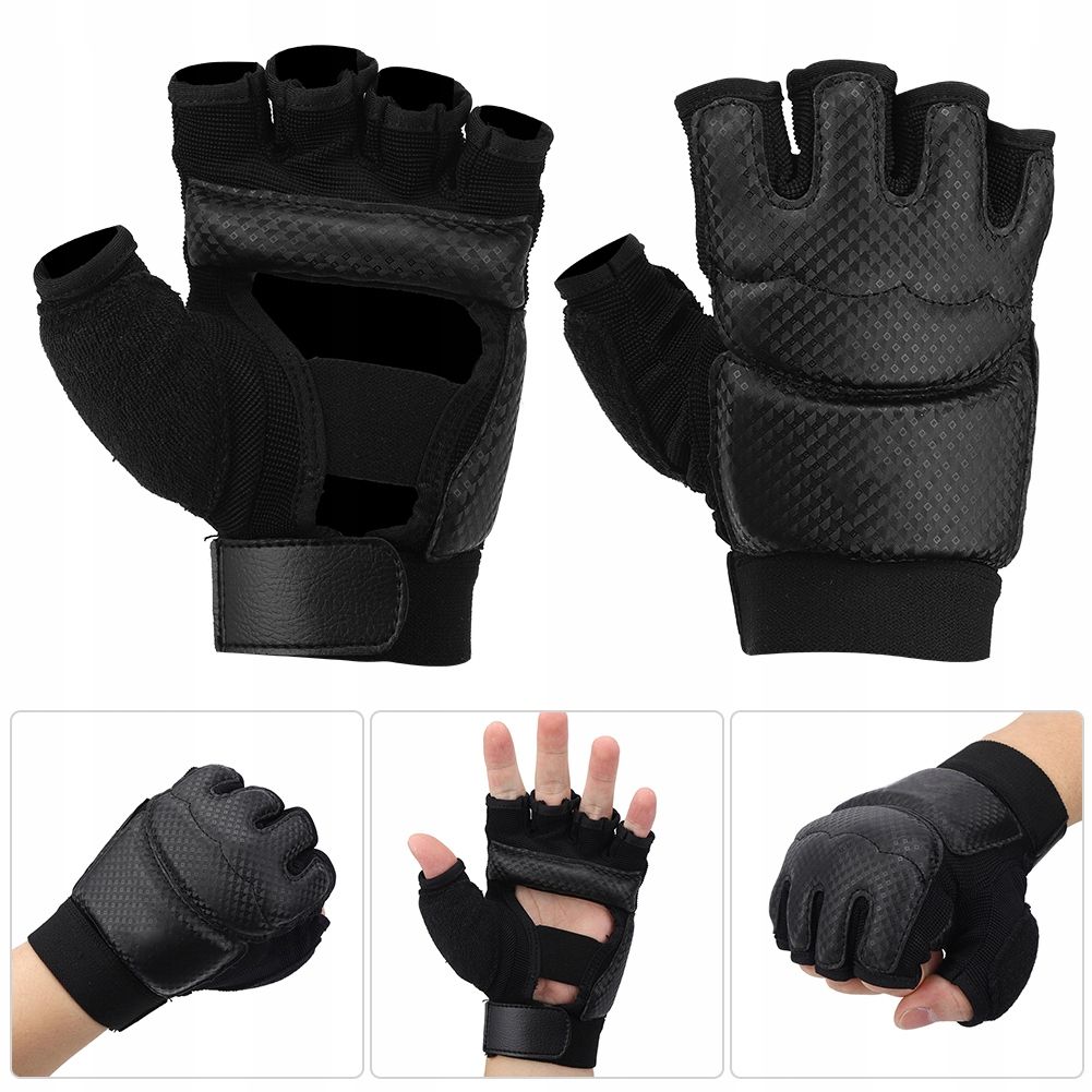 Une Paire De Gants De Boxe Demi-Doigts Noirs