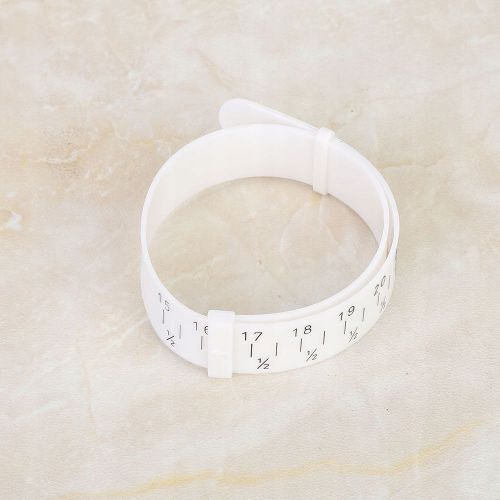 Bracelet De Bijoux En Plastique
