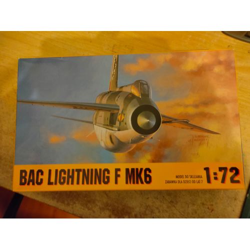 Maquette Avion 1/72 : Bac Lightning F Mk 6-Je Sais Pas