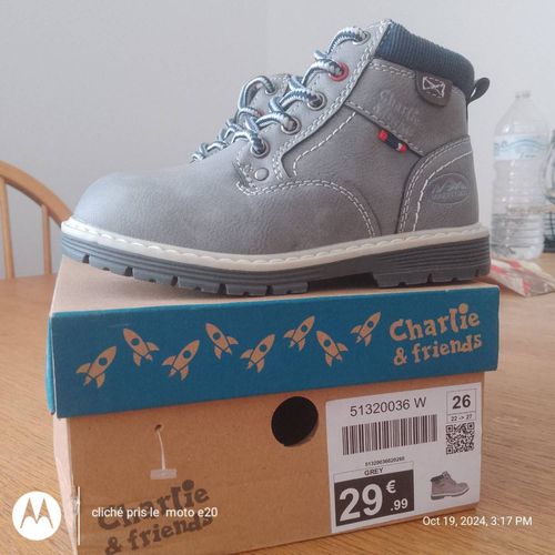 Chaussures Enfant Charlie Et Friends - 26