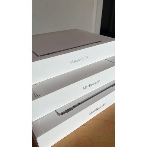 Apple MacBook Air 2024 - 13" M3 - Ram 8 Go - SSD 256 Go