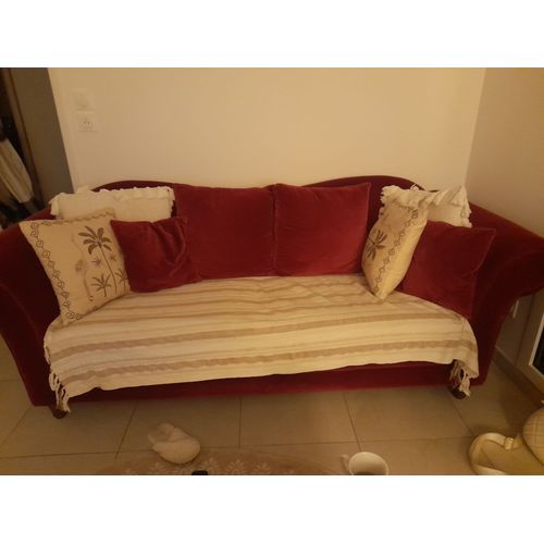 Canapé Rouge Accoudoir Arrondit Rouge Bordeaux Pied Bois Et 4 Place