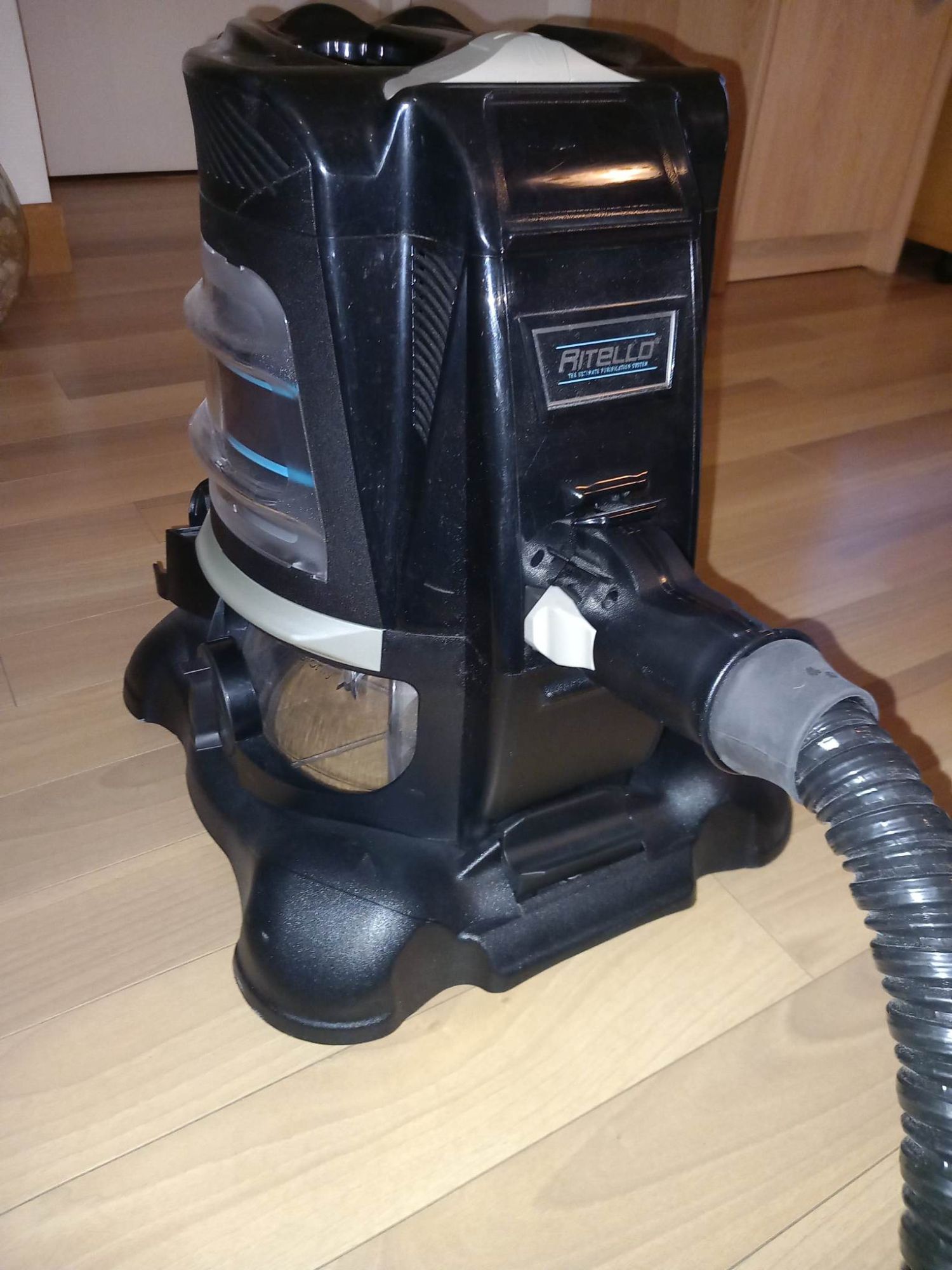 Aspirateur purificateur d'air