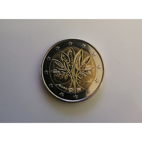 Piece De 2 Euros Très Rare