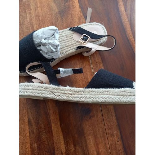 Chaussures Basses Espadrilles Neuves - 38