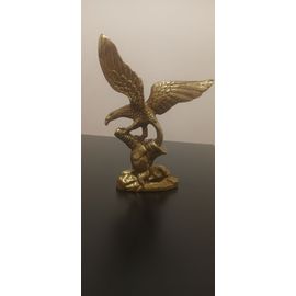 Sculpture of eagle vintage antiquité
