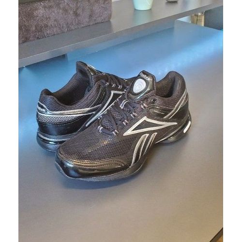 Reebok Eastone Chaussure Noir En Tissu Et Filet Plastique Basket 36 Eu / 6 Us Enfant Et Femme