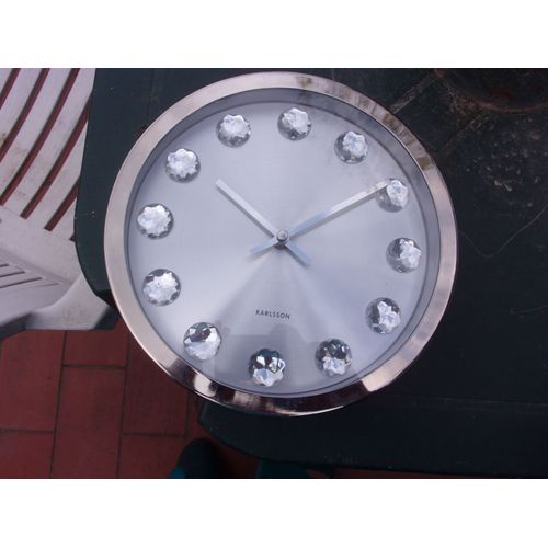 Horloge pendule murale Karlsson