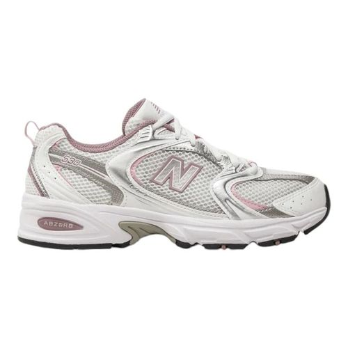 Baskets Mode New Balance Mr530