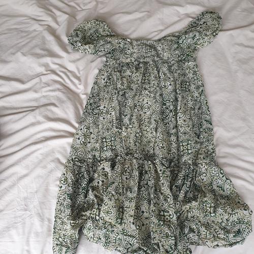 Robe Été Verte Et Beige, Taille 44 Marque Primark, Comme Neuve Jamais Portée, Juste Lavée 1 Fois.