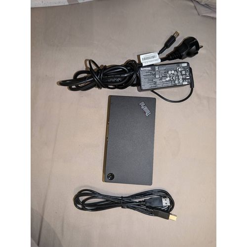 Station d'accueil (hub) Lenovo ThinkPad USB 3.0 Pro avec alimentation et câble de raccordement USB