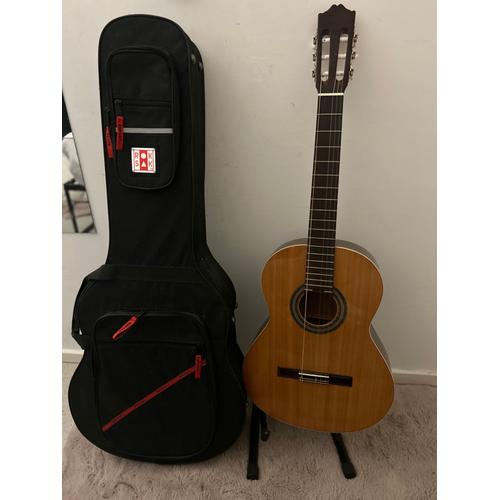 Guitare Cuenca 10 Avec Pré Ampli Fishman