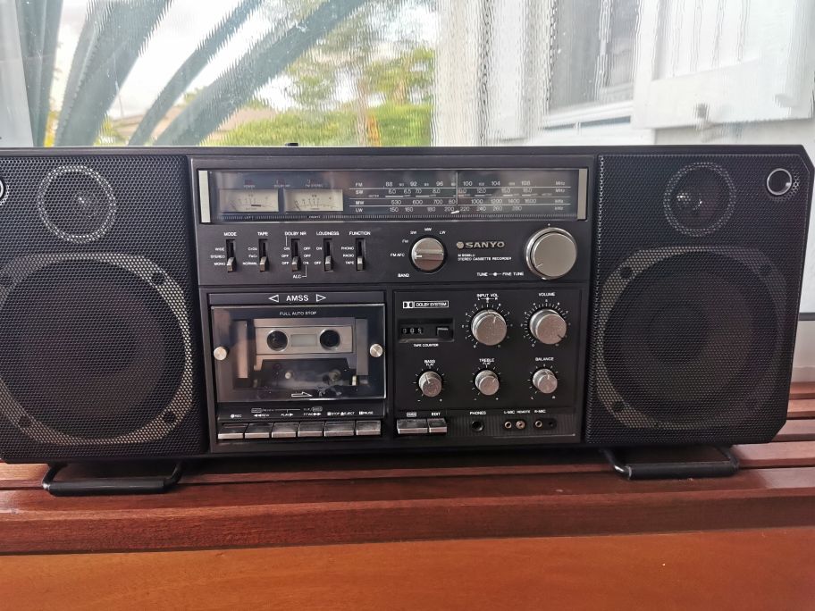 Radio cassette SANYO