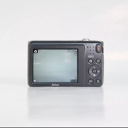 Nikon Coolpix A300 20.1 mpix Gris