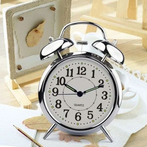 REVEIL HORLOGE PENDULE CHROMÉ  SONNERIE FORTE BRUYANT A QUARTZ MONTRE DE VOYAGE POUR NE RIEN RATER AIGUILLES TROTTEUSE PROGRAMMABLE REGLABLE