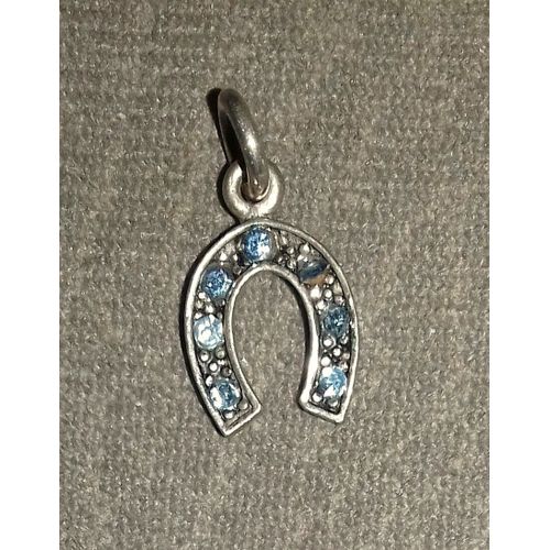 Pendentif Fer À Cheval / Strass Bleuté