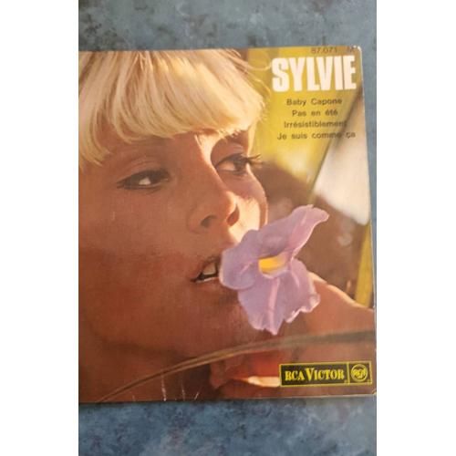 Sylvie Vartan Baby Capone