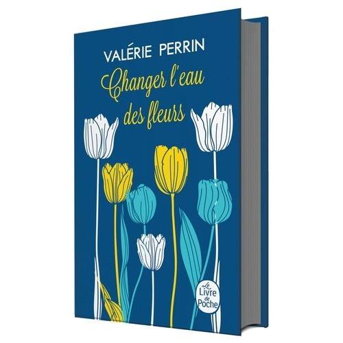 Changer L'eau Des Fleurs