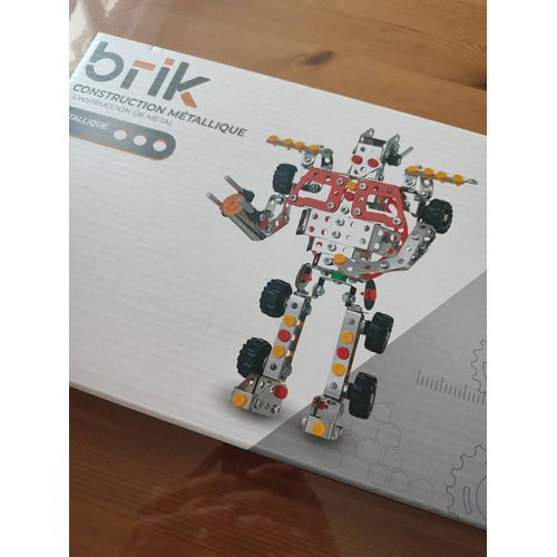 Robot En Métal À Construire 