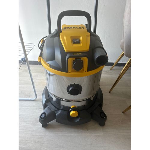 Je vends mon aspirateur stanley