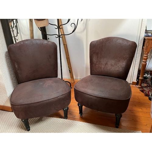 Fauteuils De Salon - Collector De Chez Interio's Fauteuil Crapaud De Salon En Peau De Cuir Retourné Très Bon État 320€ Pièce 400 € La Paire Des 2 Fauteuils