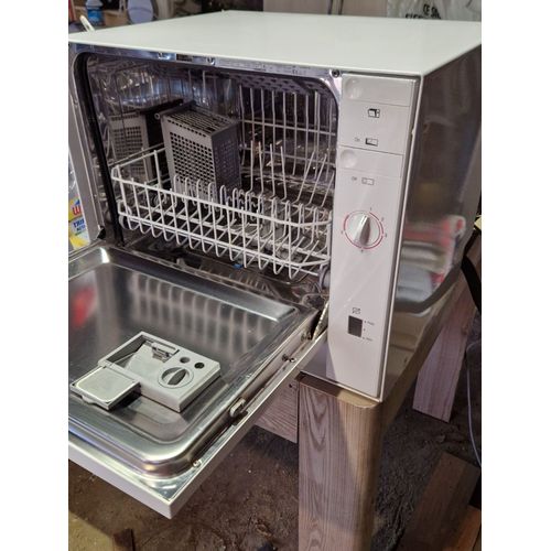 vends lave vaisselle Bosch 6 couvert encastrable